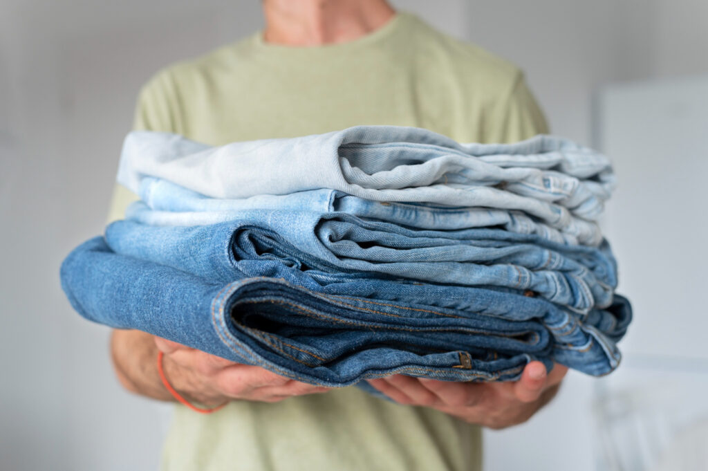 https://kingspinlaundry.com/wp-content/uploads/2023/12/How-Dry-Cleaning-Works-Know-the-Science-and-Benefits-1024x681.jpg